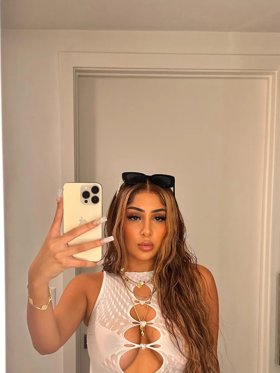 I'm available ready and active for all kinds of services which I'm ready to satisfy you and give you the best of me till you get satisfied love